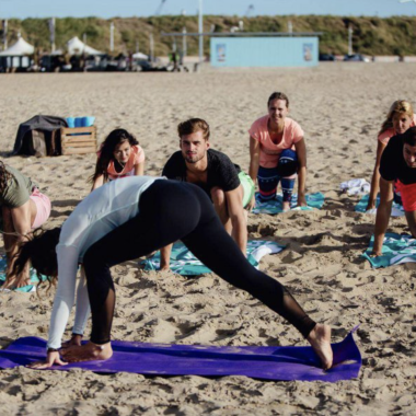 team outdoor beach yoga the netherlands
